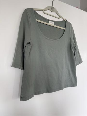 Scoop neck terry top