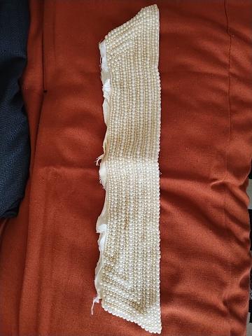 Beaded collar