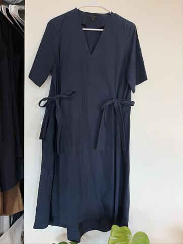 v-neck bow dress