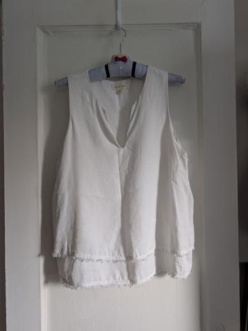 sleeveless blouse