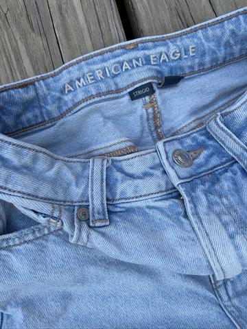 American Eagle Light Wash Jeans
