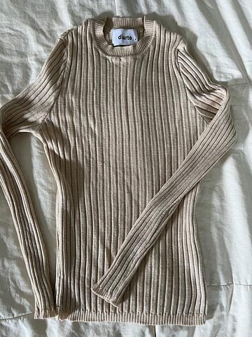 100% wool sweater