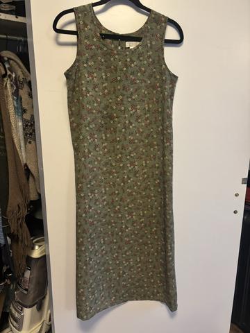 Green floral shift dress- Christopher and Banks