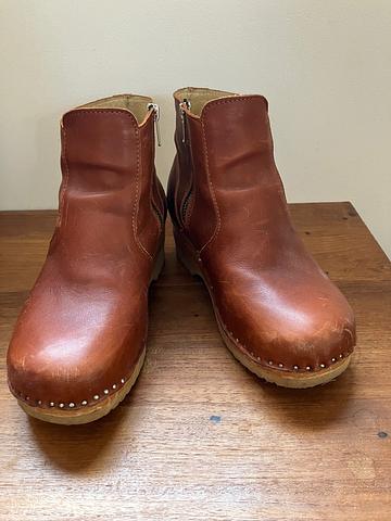 Clog Boot