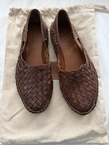 Woven Flat