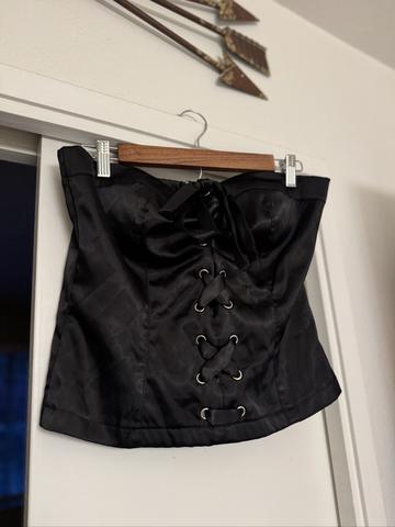 Silky Corset 🦇