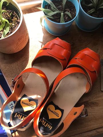 Orange peep toes