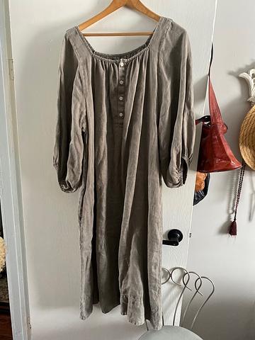 debbie dress linen