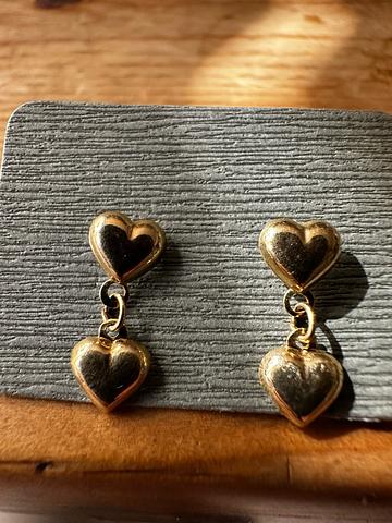 14k Gold puffy heart studs
