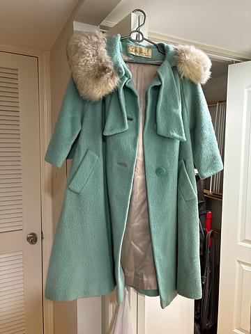 Lilli Ann coat