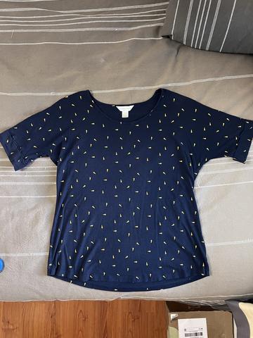 navy & yellow top