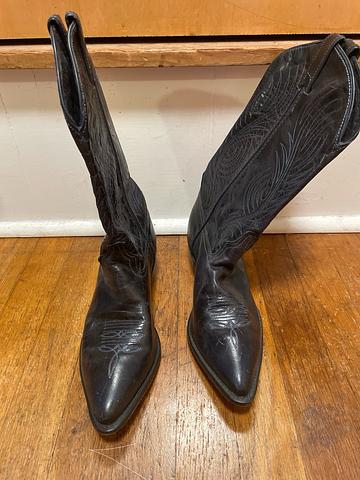 Black cowboy boots