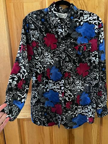 floral button up blouse