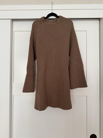 Wool Raglan Sweater