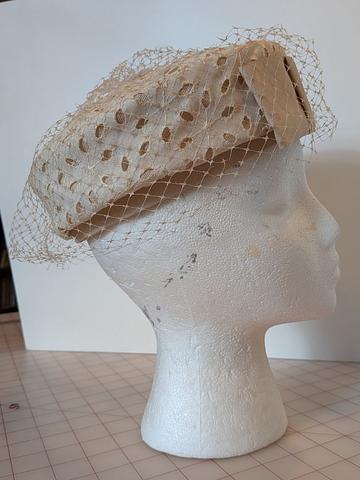 1960's veiled pillbox hat