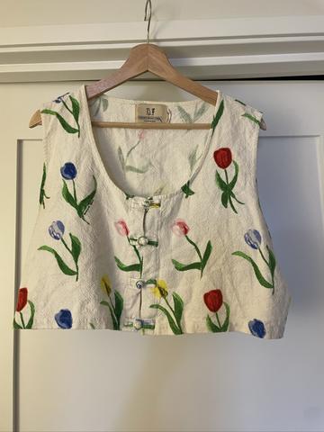 Tulip crop vest