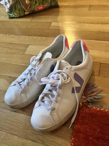Veja cutie pink lilac sneaks