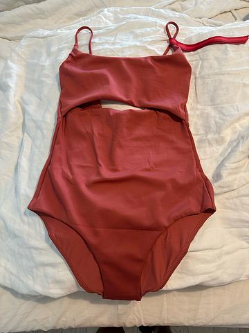 Peak tall one piece