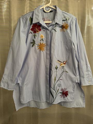 Button down - embroidered
