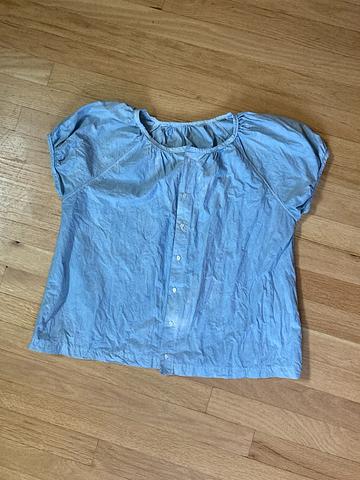 Puff sleeve shirt
