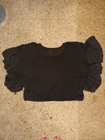 Ruffle top
