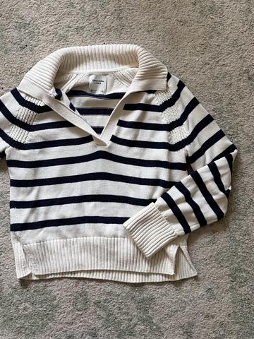 White/Navy Striped Sweater