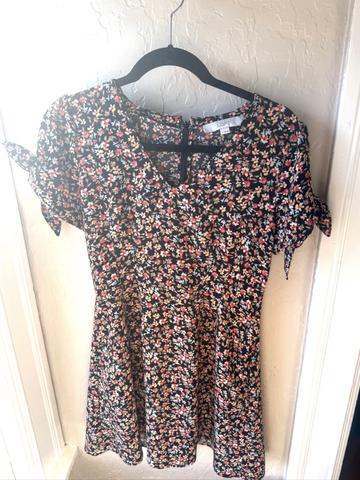 Floral Tie Sleeve Pocket Flare Dress