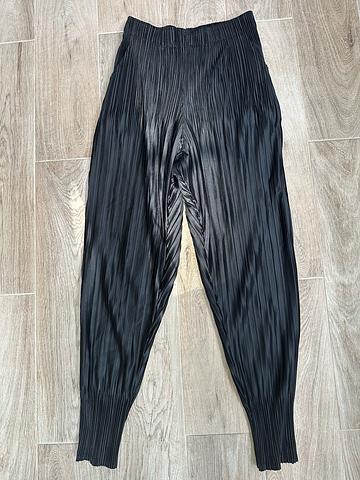 Pleated harem pants