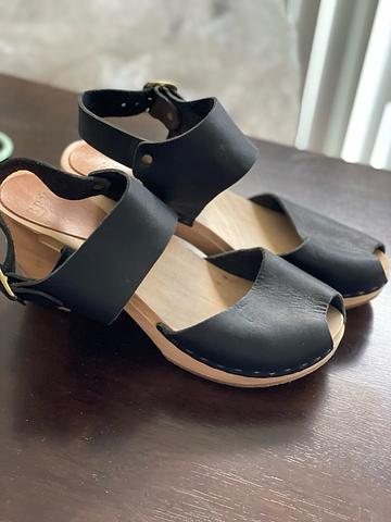 Clogs