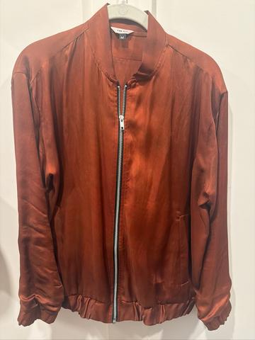 Burgundy bomber | The Kit
