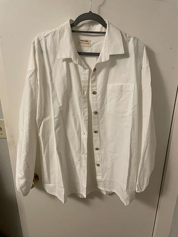 Tommy button up
