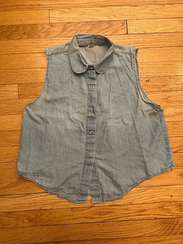 Peter Pan collar button down tank