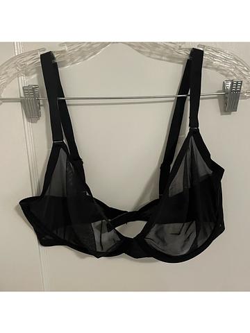 Plunge bra 34F