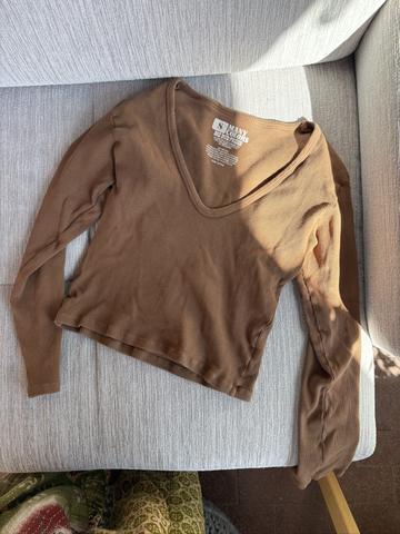 long sleeve ribbed top
