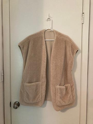 November Sherpa vest