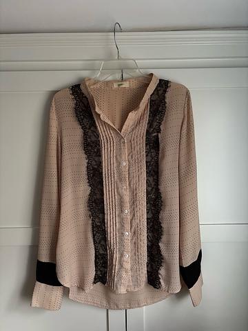 Polka Dot Pleated Lace Trim Blouse