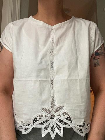 Lacy white box top