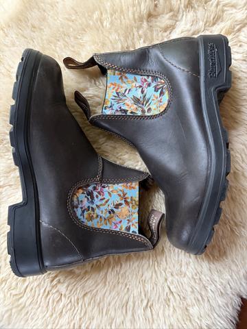 Floral Blundstones
