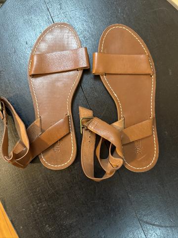 Leather sandal