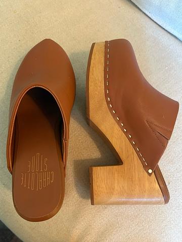 Marlo Clogs