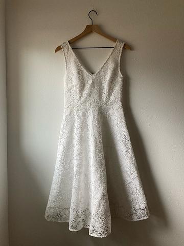 PAROSH Lace Dress