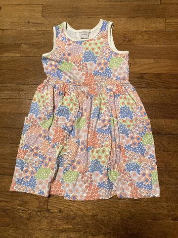 Floral sleeveless dress with pockets