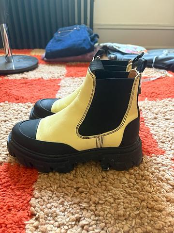 boots