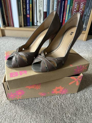 Daniella-Lea Art Deco heels