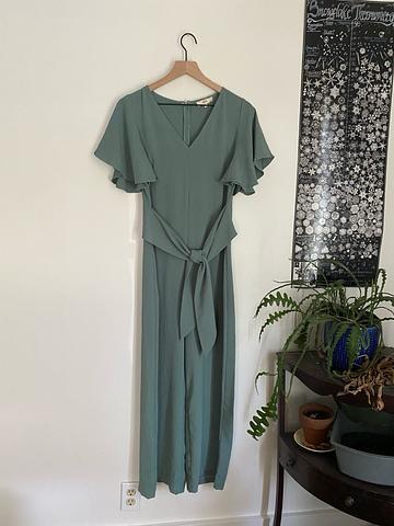 Flutter sleeve jumpsuit
