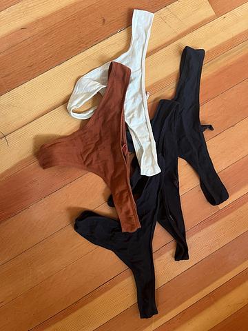 Pansy thong bundle
