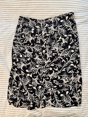 Lightweight asymmetrical skirt