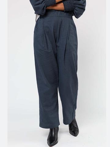 Pleated Trouser