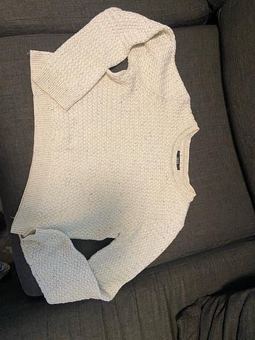 Neuw sweater