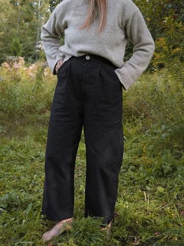 Pleated Trouser